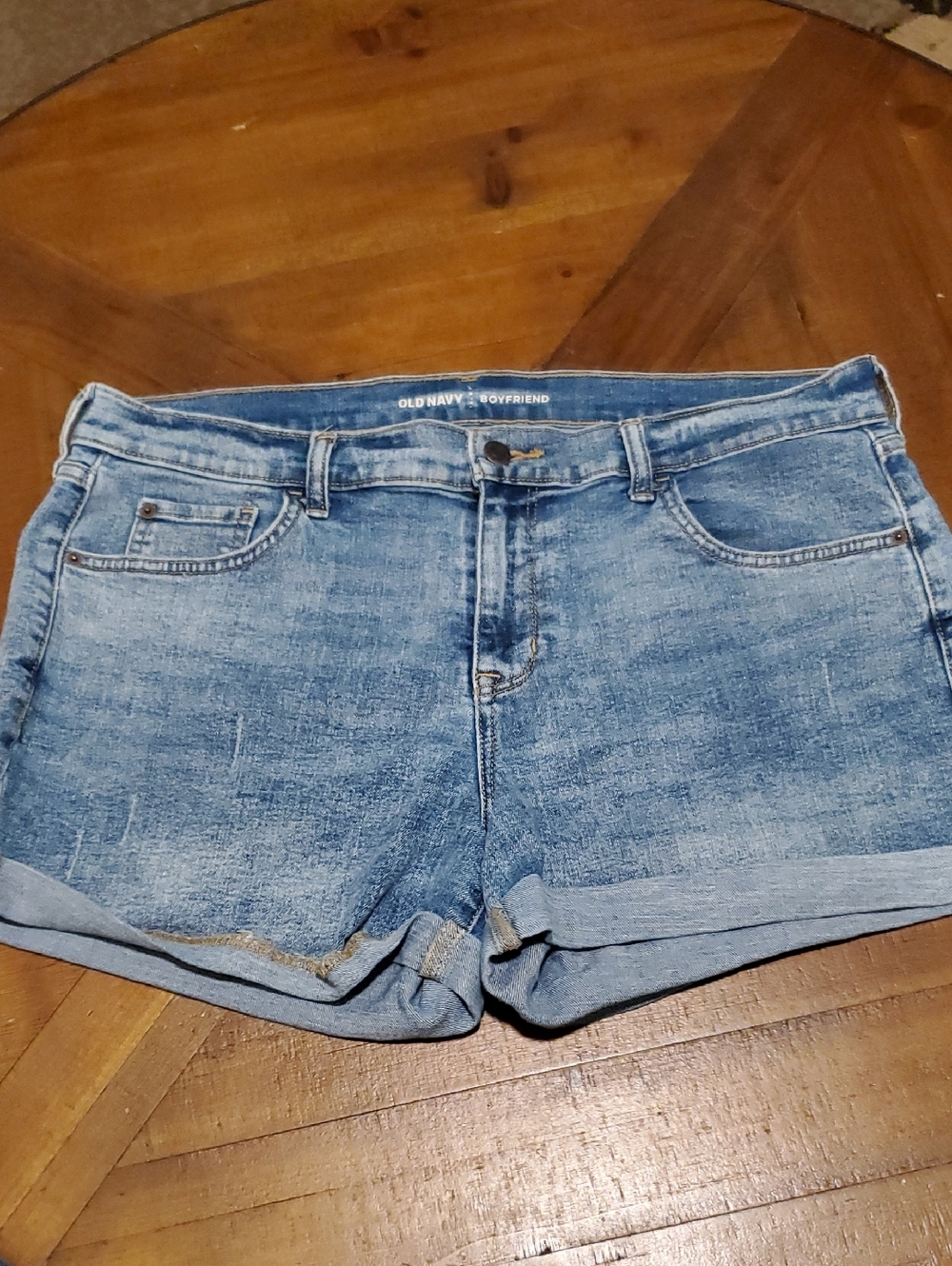 Old Navy Light Wash Boyfriend Roll-Cuff Denim Shorts